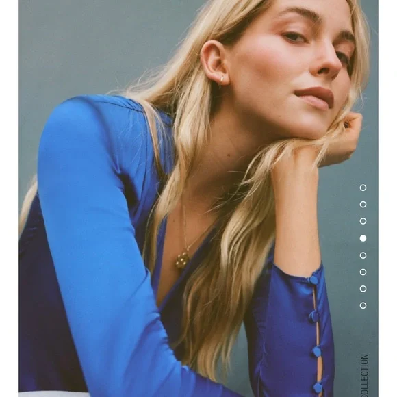 “Last one “ZARA BLOGGERS FAV SATEEN BODYSUIT ELECTRIC BLUE - Picture 6 of 8